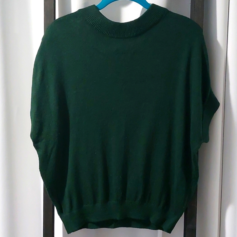 Ann Taylor Factory Size S Green Short Sleeve Sweater